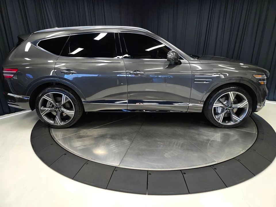 2025 Genesis GV80 - Image 11 of 21