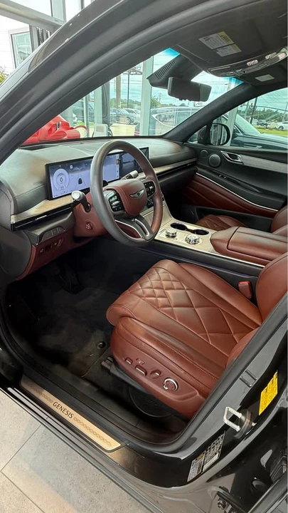 2025 Genesis GV80 - Image 6 of 21