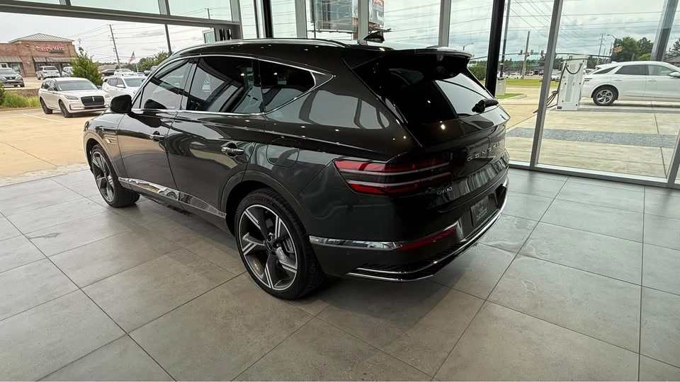 2025 Genesis GV80 - Image 20 of 21