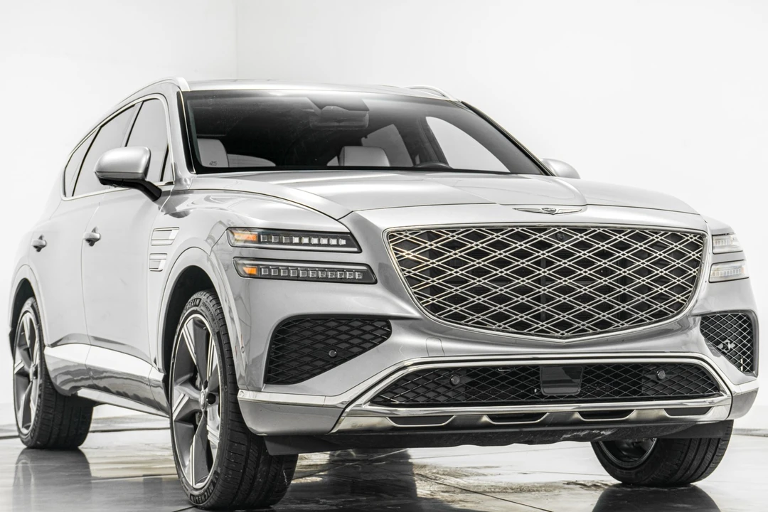 2025 Genesis GV80 - Image 3 of 21
