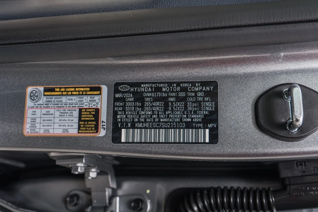 2025 Genesis GV80 - Image 20 of 21