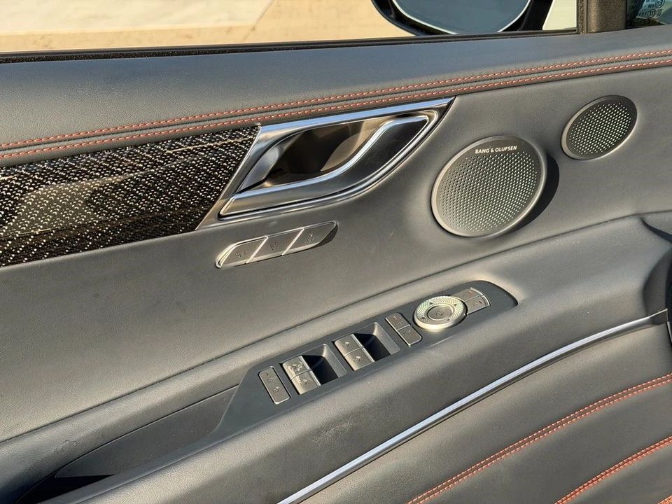 2025 Genesis GV80 - Image 15 of 21
