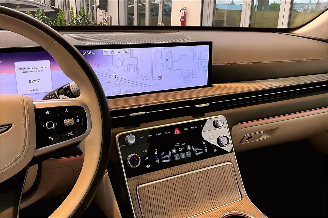 2025 Genesis GV80 - Image 7 of 12