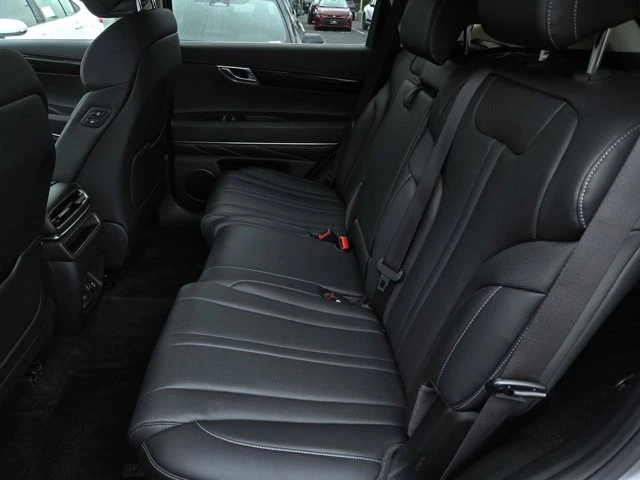 2025 Genesis GV80 - Image 11 of 12