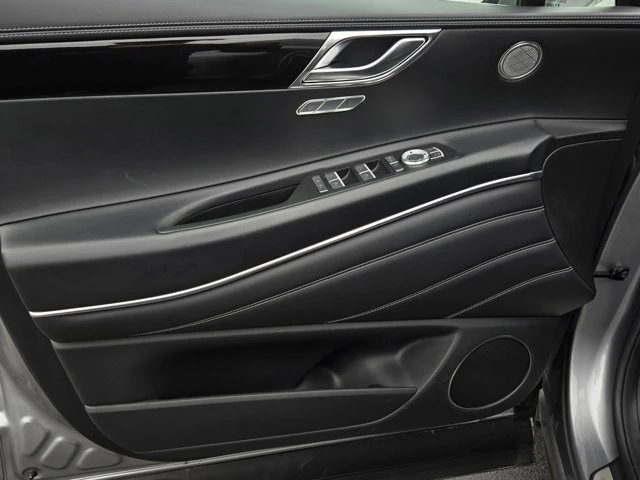 2025 Genesis GV80 - Image 9 of 12