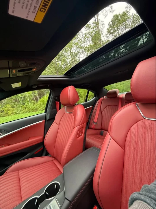 2025 Genesis G70 - Image 13 of 16