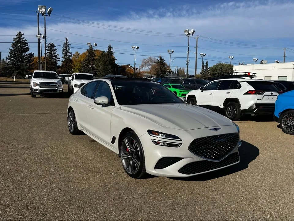 2025 Genesis G70 - Image 2 of 11