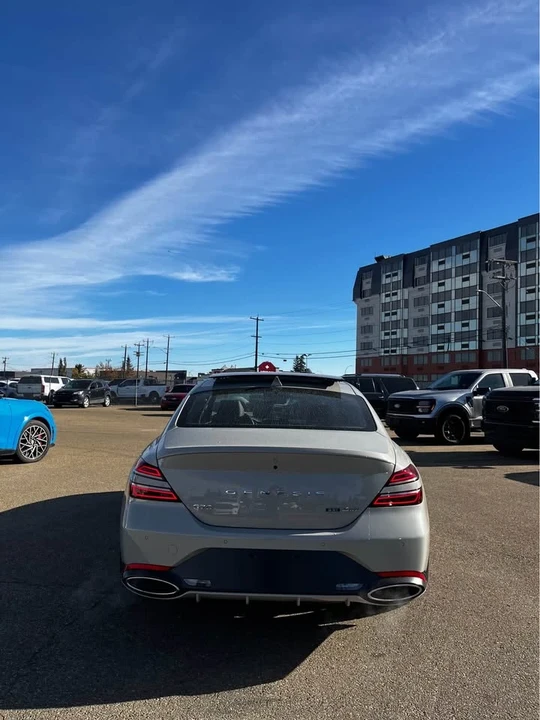 2025 Genesis G70 - Image 4 of 11