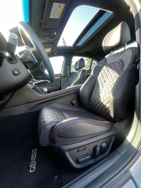 2025 Genesis G70 - Image 8 of 11