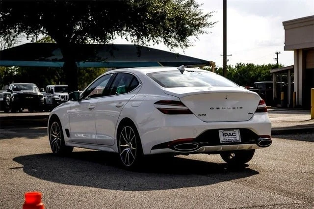 2025 Genesis G70 - Image 8 of 20