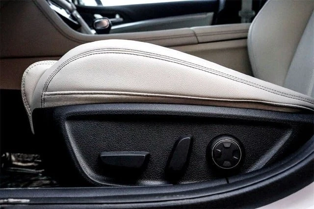 2025 Genesis G70 - Image 12 of 20