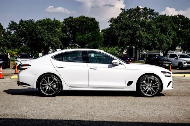 2025 Genesis G70 - Image 5 of 20