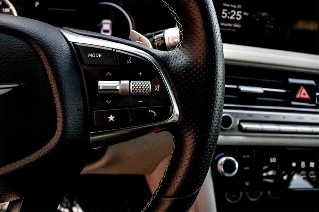 2025 Genesis G70 - Image 20 of 20