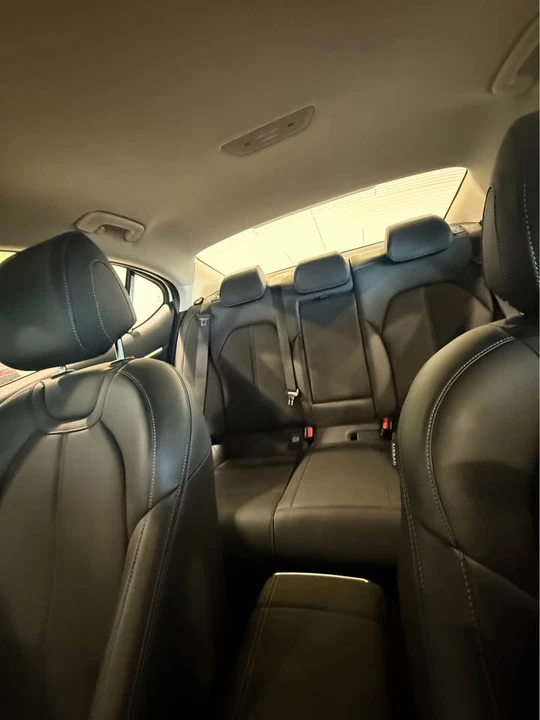 2025 Genesis G70 - Image 4 of 4