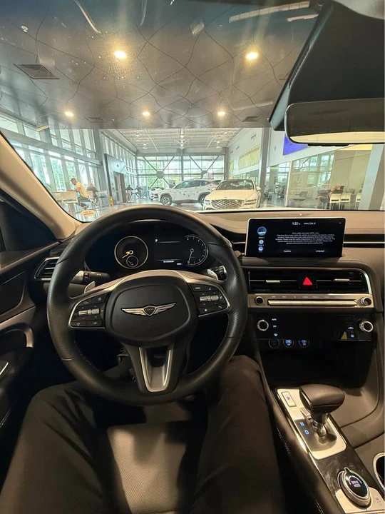 2025 Genesis G70 - Image 3 of 4