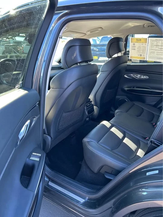 2025 Genesis G70 - Image 6 of 6