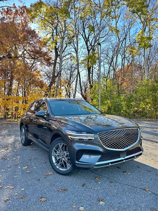 2025 Genesis G70 - Image 2 of 17