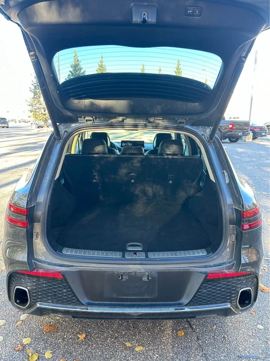 2025 Genesis G70 - Image 8 of 17