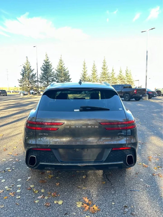 2025 Genesis G70 - Image 7 of 17
