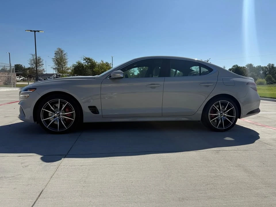 2025 Genesis G70 - Image 3 of 13