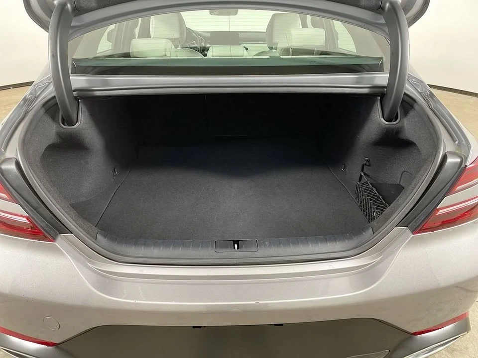 2025 Genesis G70 - Image 14 of 14