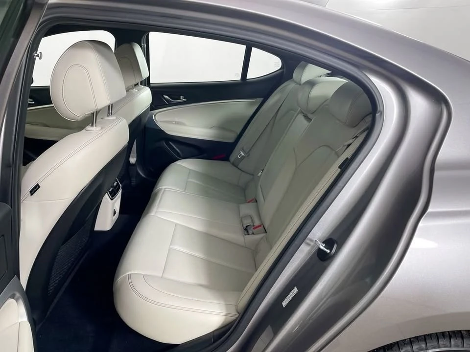 2025 Genesis G70 - Image 9 of 14