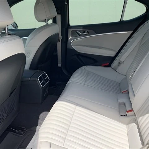 2025 Genesis G70 - Image 10 of 11