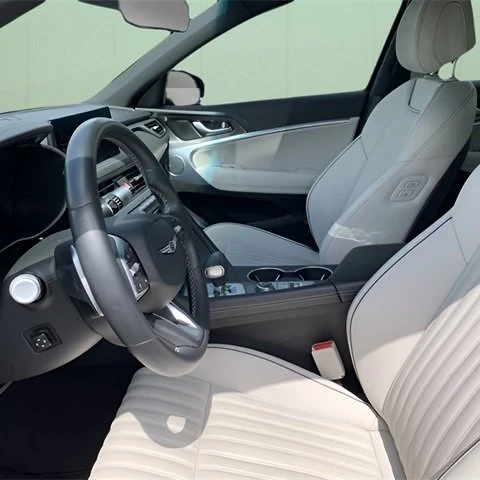 2025 Genesis G70 - Image 9 of 11