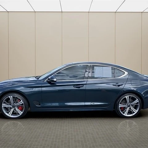 2025 Genesis G70 - Image 2 of 11