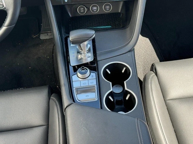 2025 Genesis G70 - Image 10 of 17