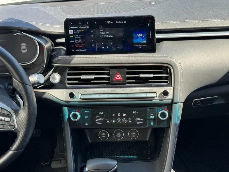 2025 Genesis G70 - Image 9 of 17
