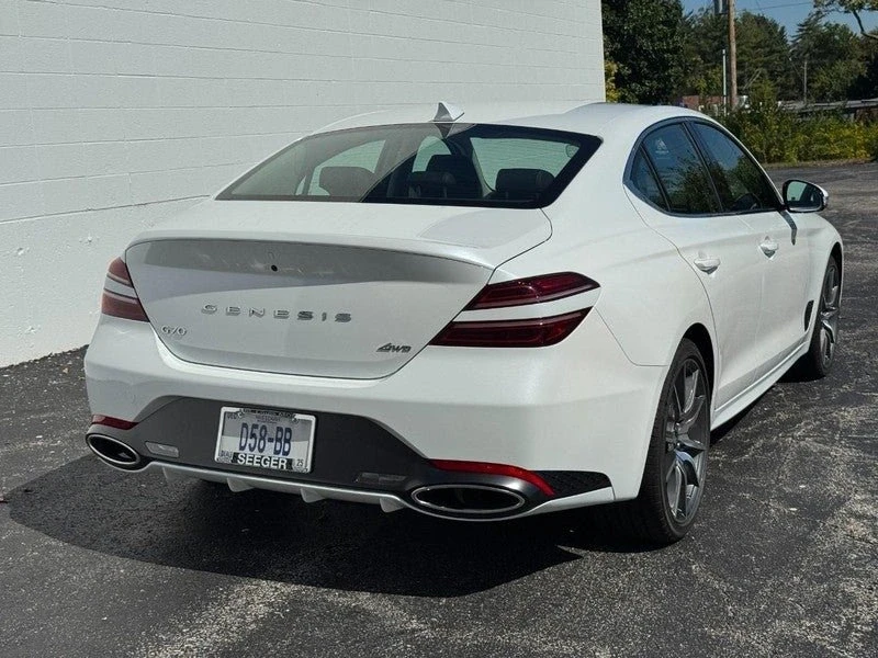 2025 Genesis G70 - Image 2 of 17