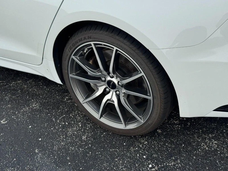 2025 Genesis G70 - Image 4 of 17