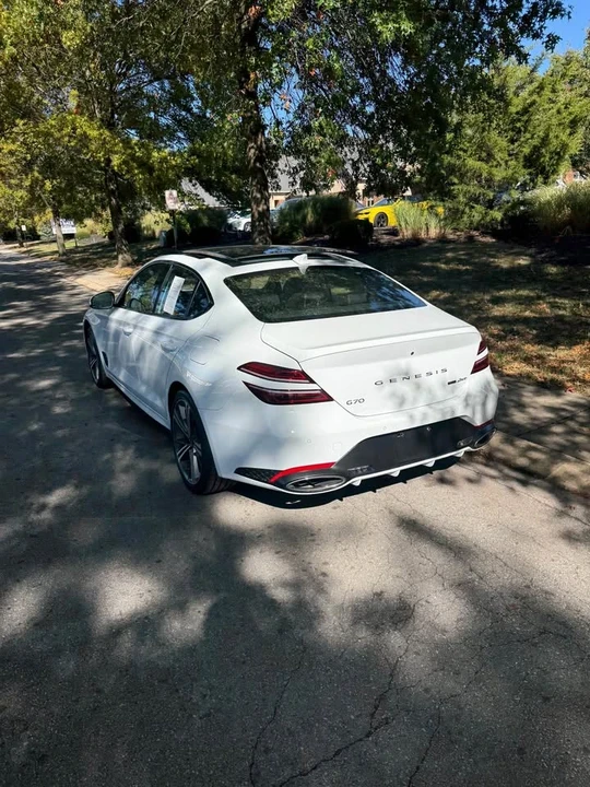 2025 Genesis G70 - Image 6 of 11