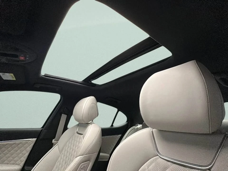 2025 Genesis G70 - Image 6 of 13