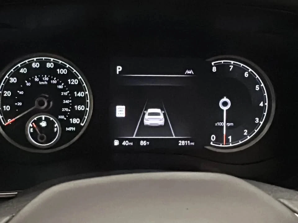 2025 Genesis G70 - Image 13 of 13