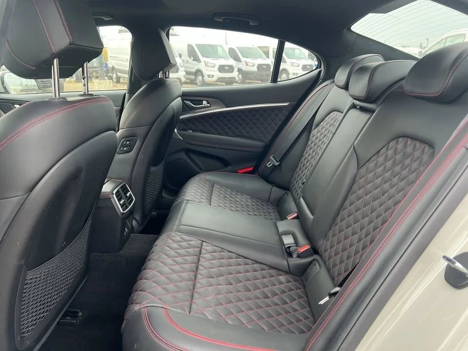 2025 Genesis G70 - Image 15 of 20
