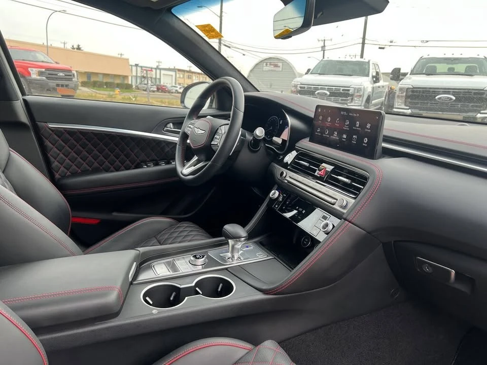2025 Genesis G70 - Image 13 of 20