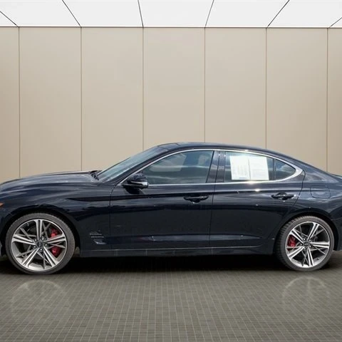2025 Genesis G70 - Image 2 of 11