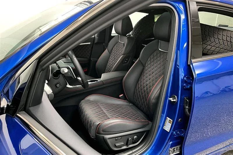 2025 Genesis G70 - Image 4 of 4