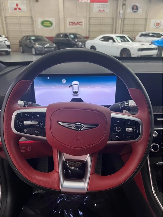 2025 Genesis GV80 - Image 11 of 14