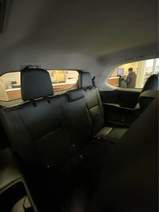 2025 Toyota Highlander - Image 5 of 6