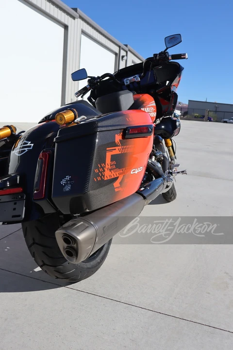 2025 Harley-Davidson CVO - Image 15 of 31