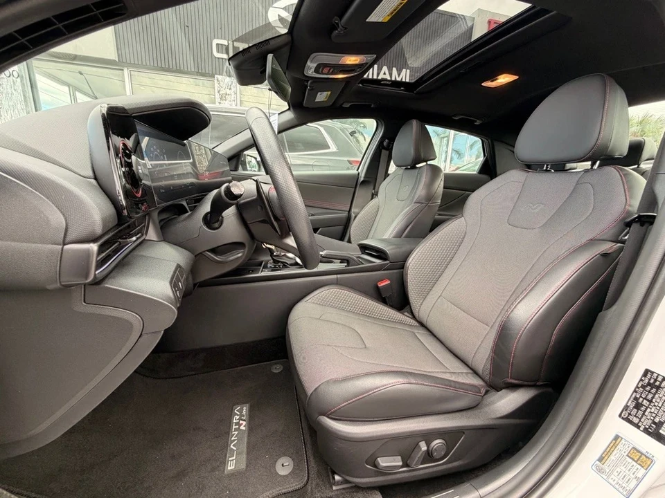 2025 Hyundai Elantra - Image 12 of 21