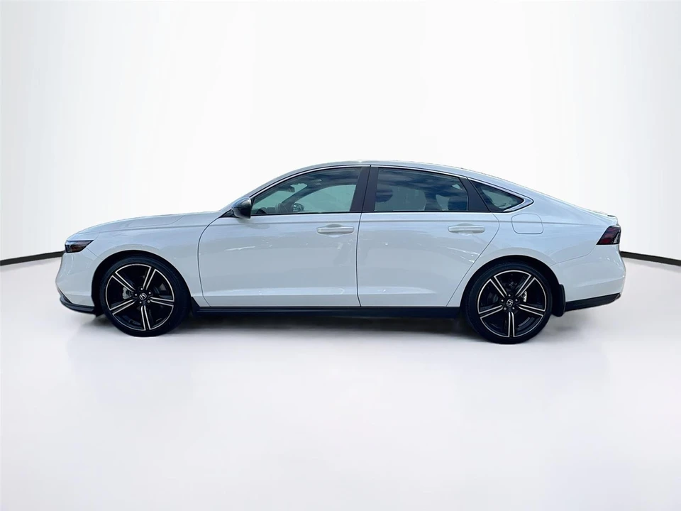 2025 Honda Accord 11th Gen - Image 4 of 21