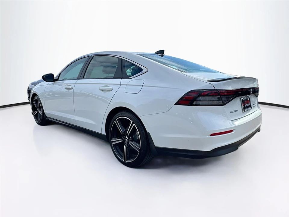 2025 Honda Accord 11th Gen - Image 5 of 21