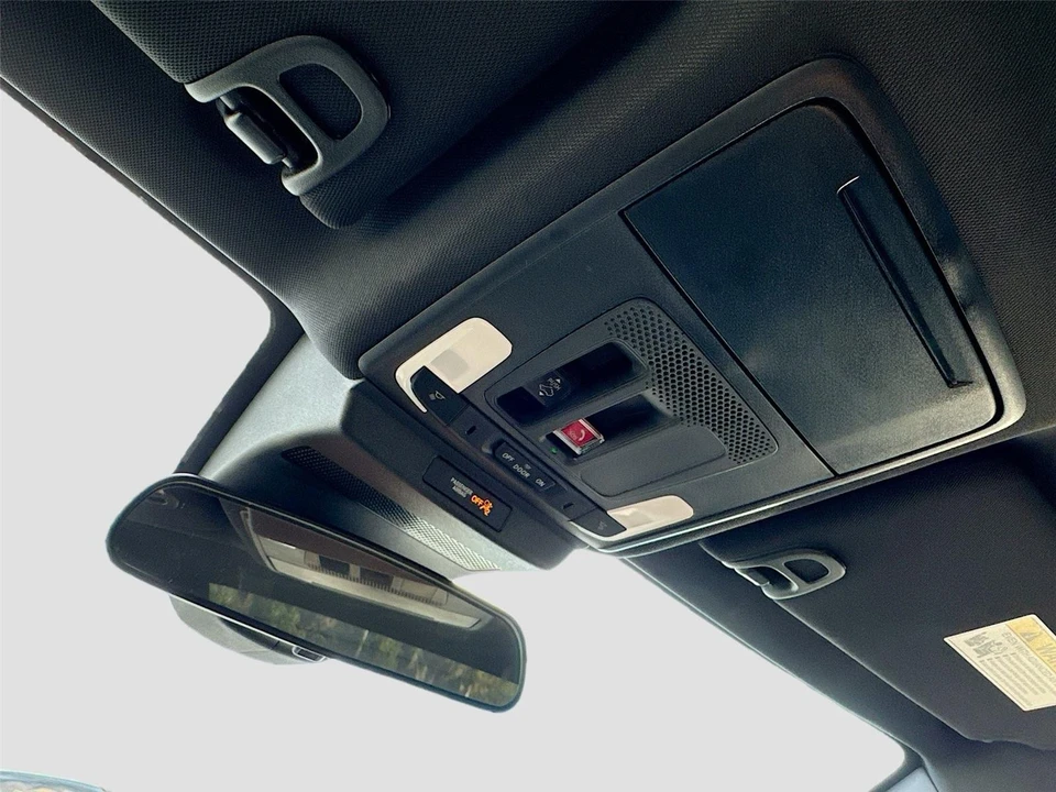2025 Honda Accord 11th Gen - Image 13 of 21