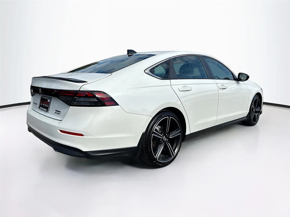 2025 Honda Accord 11th Gen - Image 7 of 21
