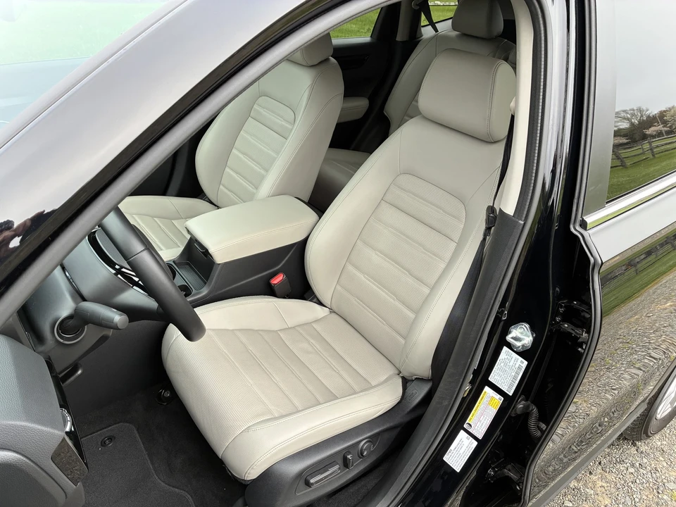 2025 Honda CR-V 6th Gen - Image 13 of 21