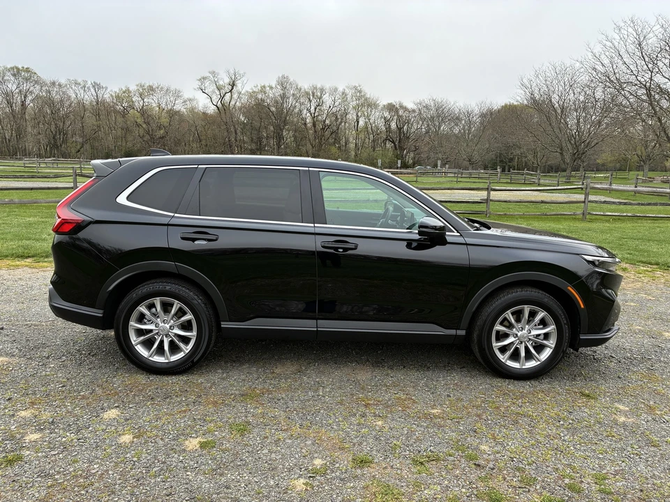 2025 Honda CR-V 6th Gen - Image 4 of 21